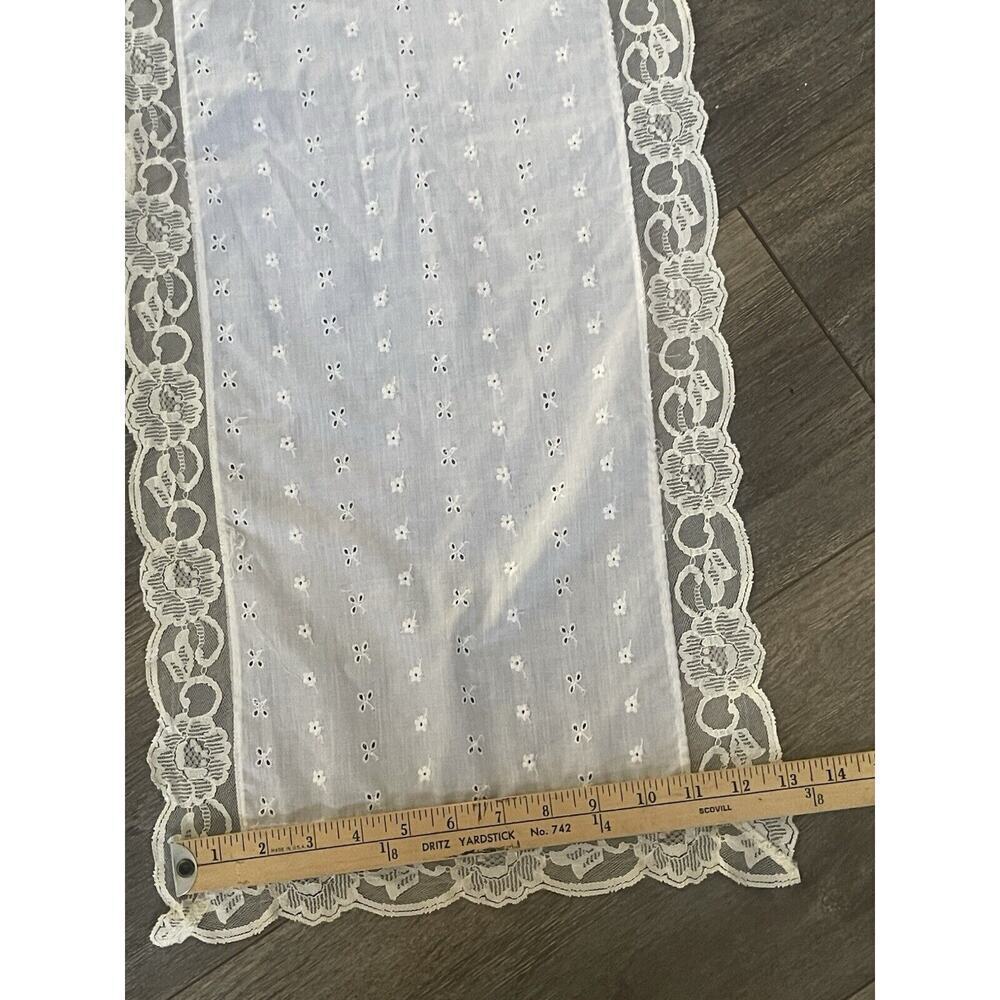 Vintage Beige Cotton Lace Table Runner Beige Eyelet Cottagecore Farmhouse 29x13 - Picture 3 of 6